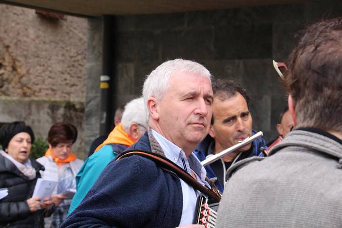 Kantu jira egin du Usarrabi  22 1491052281014