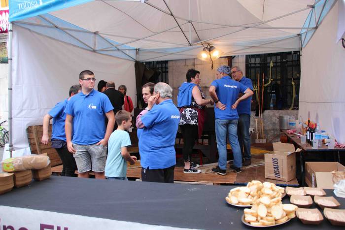 5.000 kilo txanpinoi saltsan 8 1571486532726