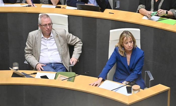 EAJ eta PSEren arteko desadostasunek Gipuzkoa desgobernu egoerara eraman dute