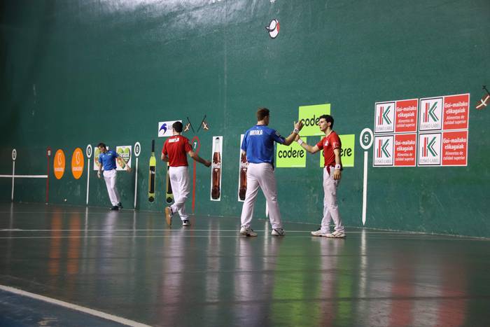 Altuna III eta Artola, Beoti 48 1550428430460