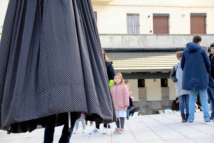 Saihesbidearen alde, festa e 7 1579351306374