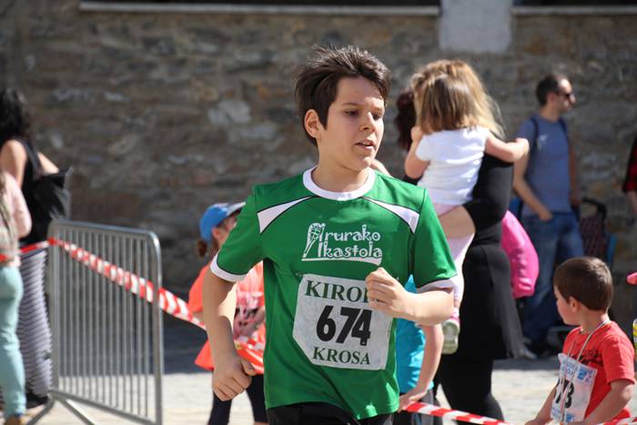 Haur, gazte eta heldu krosea 78 1491742244475