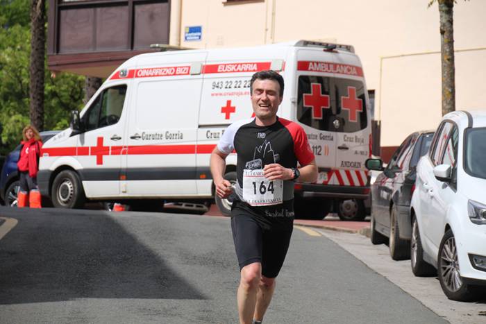 Aitziber Ibarbia eta Julen L 75 1525009300043