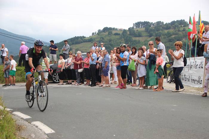 Maldan gora plazara heldu ar 39 1502801470972