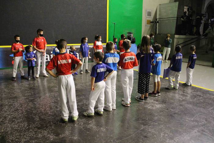 Opari politena, ikusleen itz 2 1624699745458