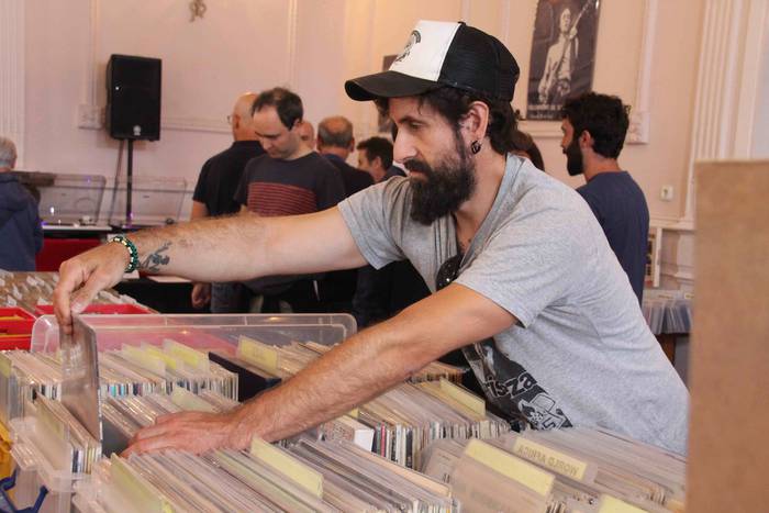 Kasinoan, disko eta liburu a 6 1567859712775