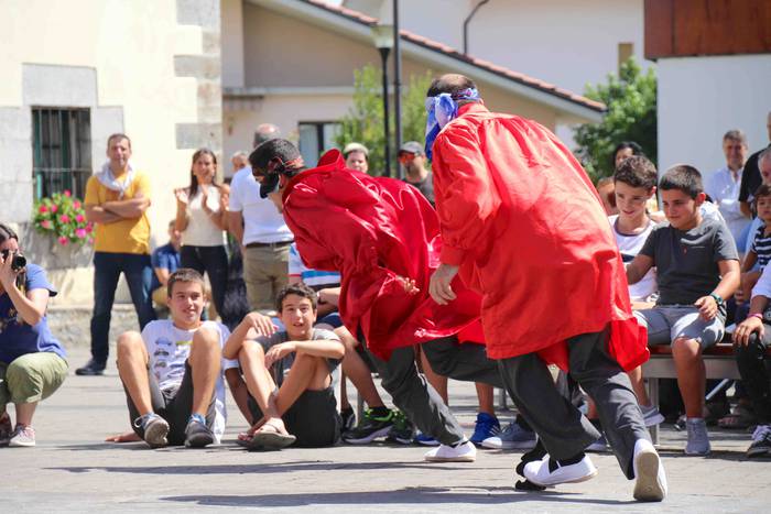 Axeri-dantza Aduna Jaiak 201 63 1534334760883