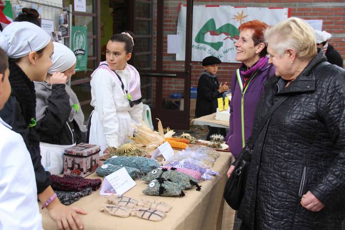 Auzolanaren fruitu, azoka 67 1541961551695