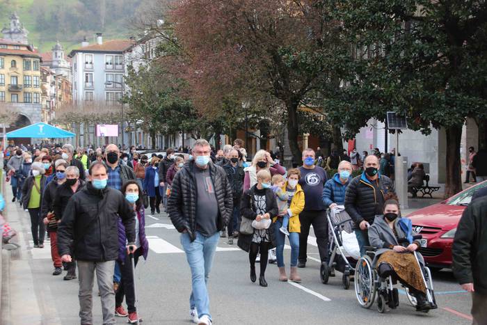 "Bada garaia tortura, gerra  16 1614447040718