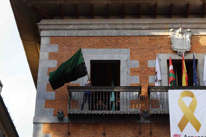 Tolosa urdinez jantzi da 26 1632073500128