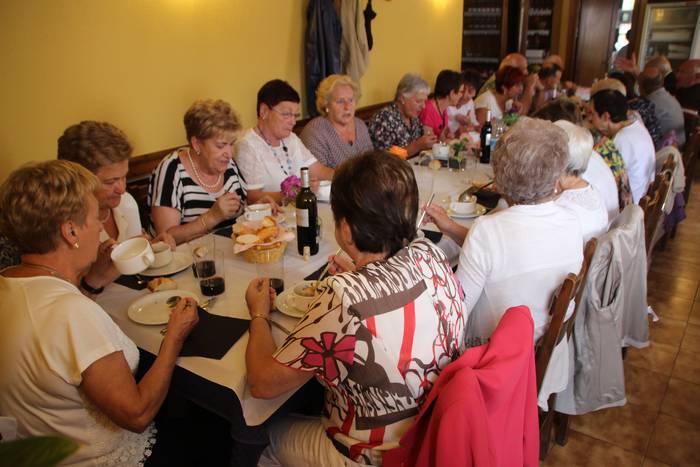 Kontseju ostatuan elkartu dira erretirodunak 1 1473348596317