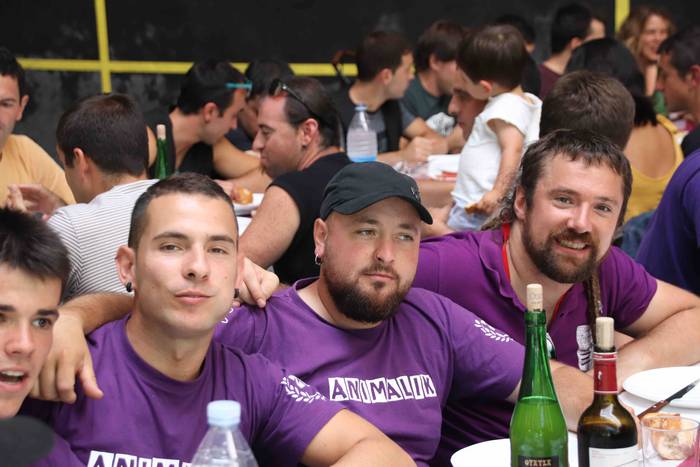 Bazkaldu ere frontoian egite 28 1566484668272