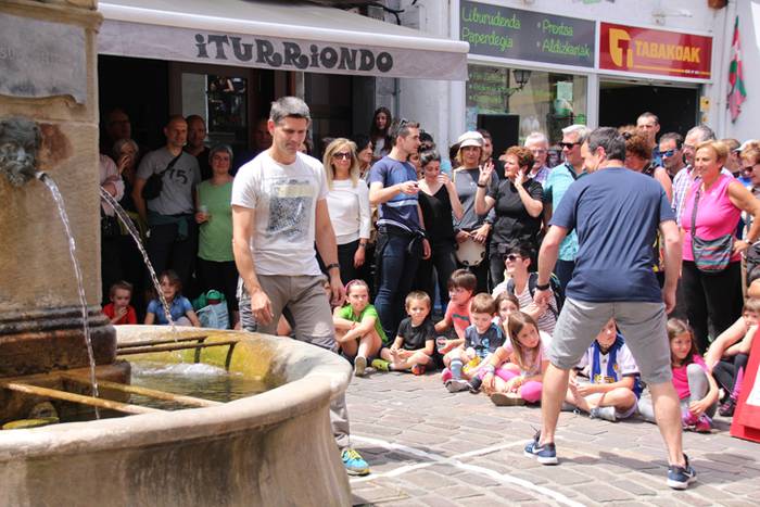 Muskerraren eguna Asteasun 82 1495373723026