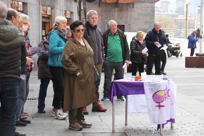 Martxoak 8 bezpera, oneka, p 29 1646657279424