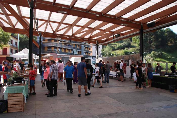 "Ibarra, Azoka eta Piparra" 1 1537102349370