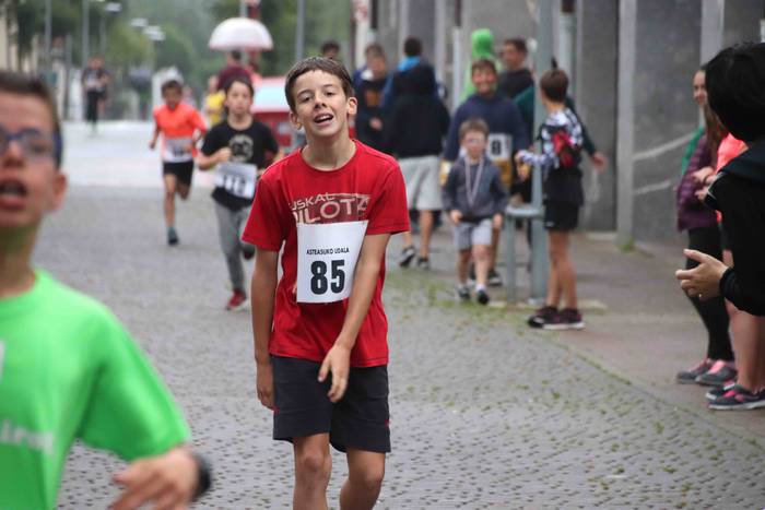 Asteasuko haurrek hasi dute  85 1530189068300