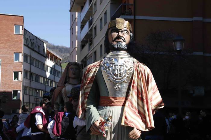 Erraldoi eta Buruhandiak Zal 48 1645883952842