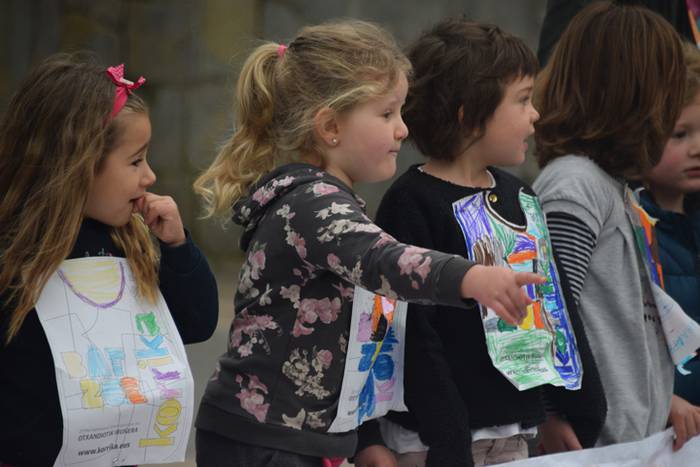 Euskararen ekilibristak 238 1491303480773