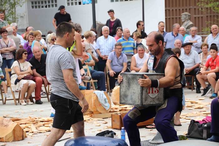 San Pedroak agurtzeko herri  12 1561906323582