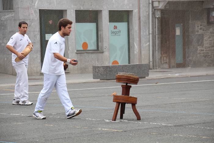 ENRIQUE ABRIL TXAPELKETA 201 1 1504445349213