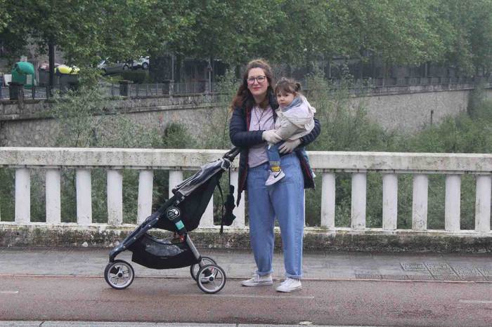 Haurrak kalera atera dira 35 1587900347652