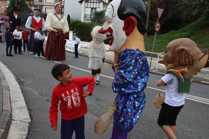 Erraldoiak, buruhandiak eta  33 1505067970319