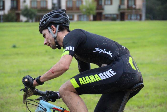 Lokaztuta Amasako XXIV. mendi duatloia 71 1477235761086