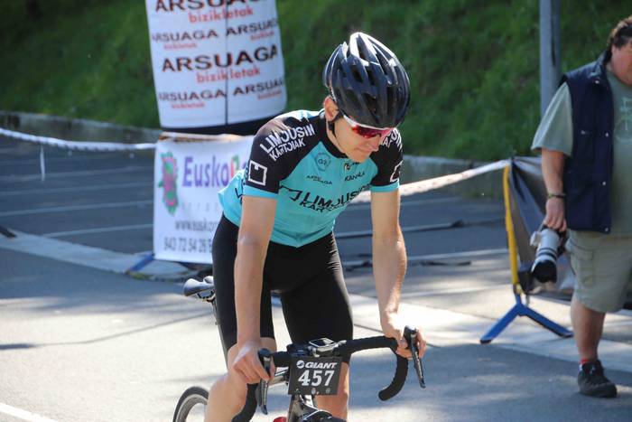 Gurpil gainean, Abraham Olan 28 1559487028500