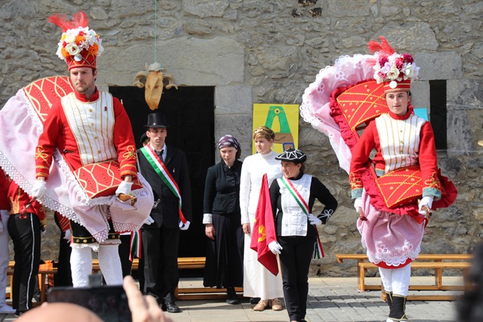 Dantza, kantua eta antzerkia, maskaradan - 9