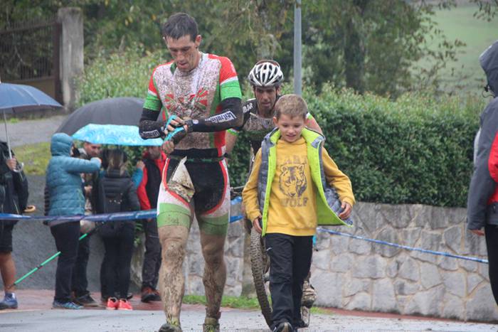 Jon Erguin eta Zuriñe Frutos 112 1508692425746