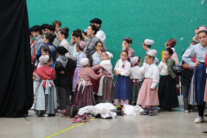 Kristikin eta dantza, Lizart 56 1496497297677