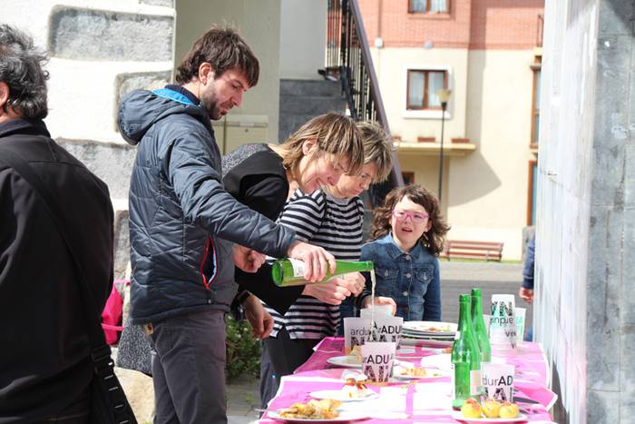 Korrika Eguna Adunan 10 1490533352488