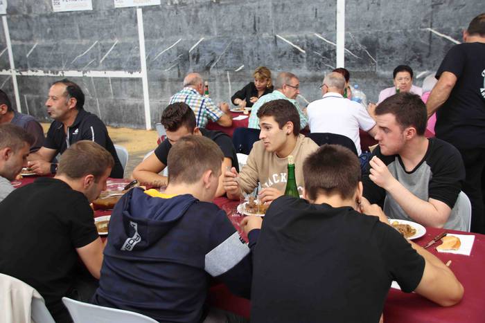 Frontoia bete da txekorra ja 35 1565532420652