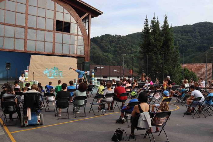 'Baldin bada' ikuskizuna esk 22 1631378777932