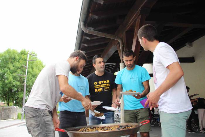 Paella, kuadrilla eguneko er 10 1565447293091