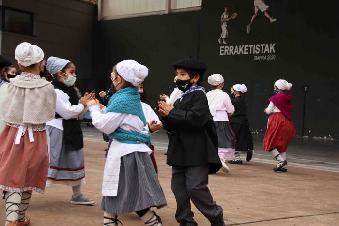 Ibarran Olentzero, Mari Domi 40 1640354251920