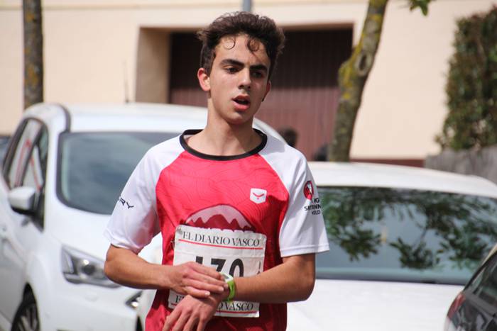 Aitziber Ibarbia eta Julen L 48 1525009141851