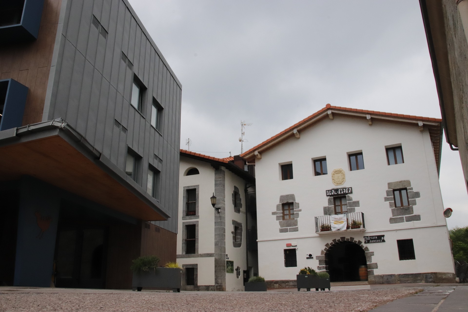 Alkizako Udalak «euskal errepublikaren parte» dela onartu du osoko bilkuran