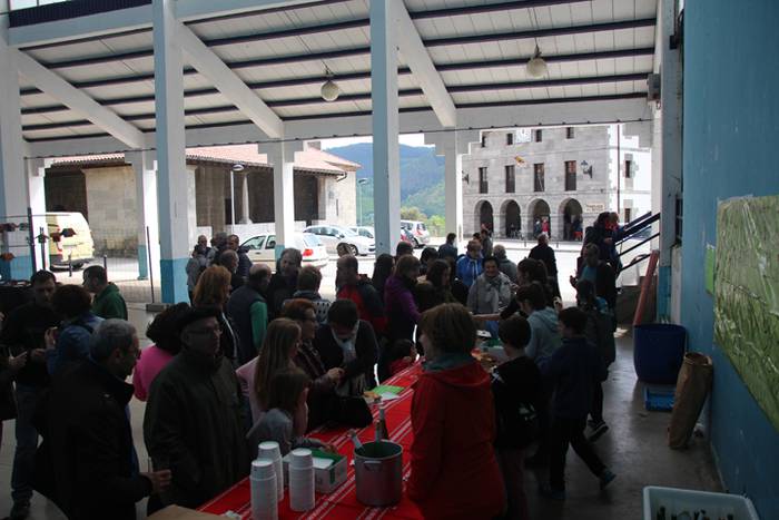 Abeltzain eta artisauen azoka hernialden 17 1462708883118