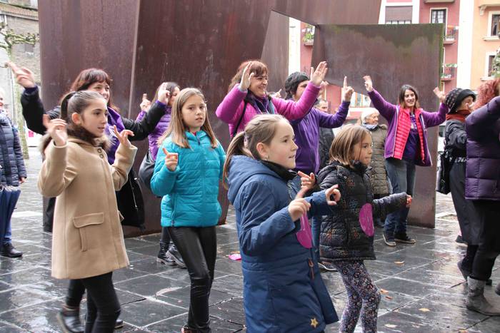 Azaroak 25 40 1574516268594