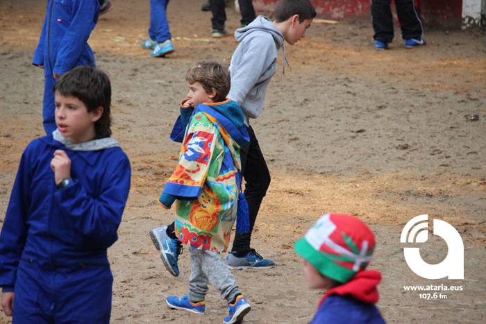 Zinbuluka ta zanbuluka 40 1487957798865