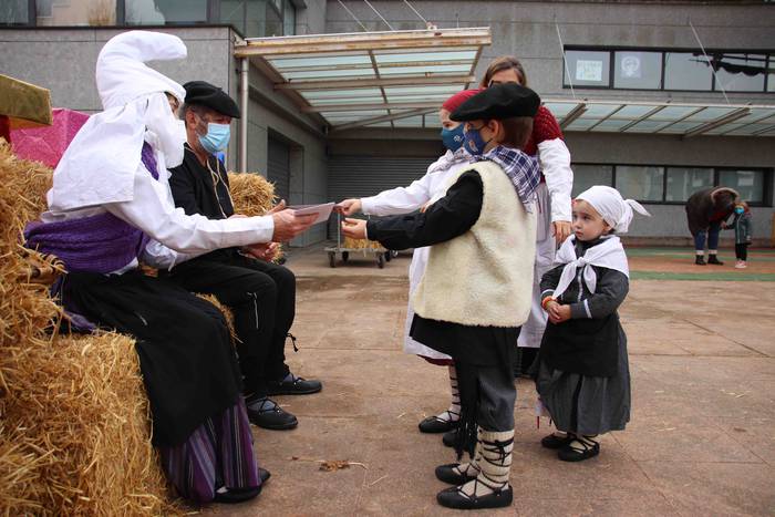 Ibarran Olentzero, Mari Domi 13 1640354241477