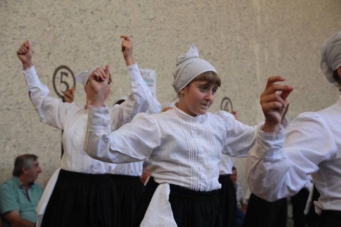 Bedaioko ingurutxoa ezin falta festetan 27 1473618836316