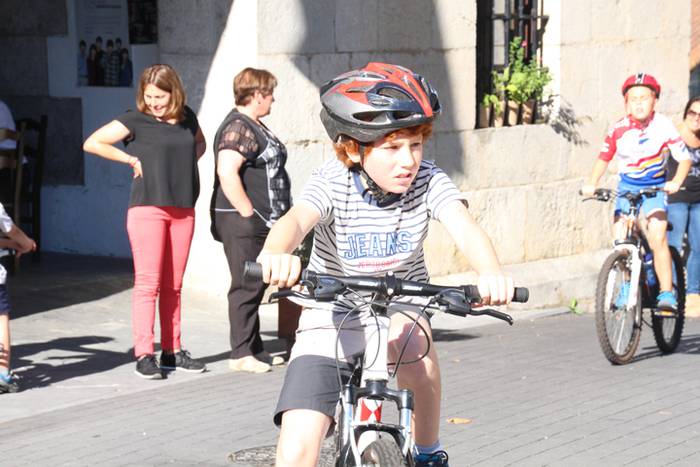 ALBIZTURKO ANDRAMARIAK 20212 33 1502558252784