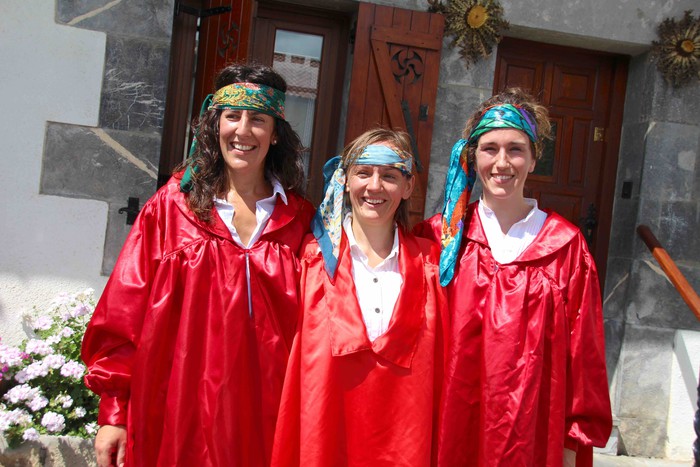 Emakumeak Adunako Axeri-dantzan, lehen aldiz - 122