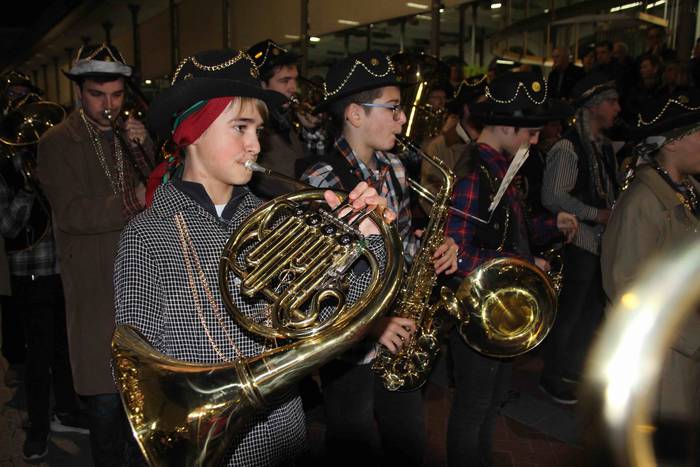 Hartzaren beldur, baina inau 50 1550950118273