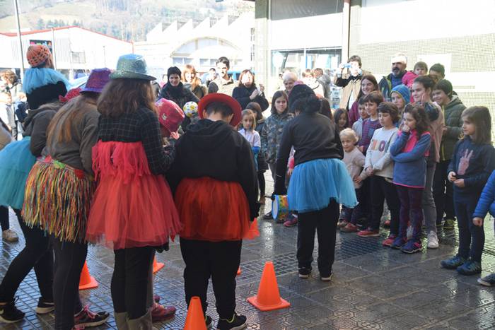 Amarotzeko kontsulta, 2017 45 1485603812993