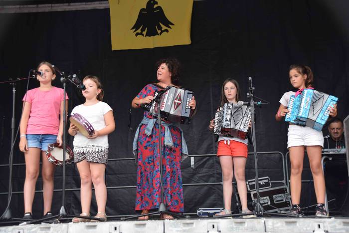 Zizurkil goiko festak trikit 39 1534358537215