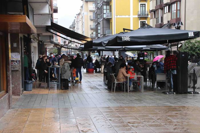 Tabernek eta terrazek bizia  7 1607787799482