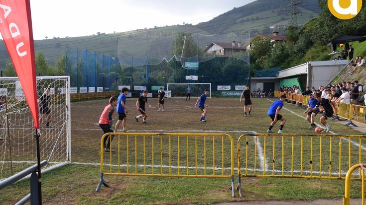 Barriga Juniors eta Urdiña Rottzi, Belauntza Cupeko finalean